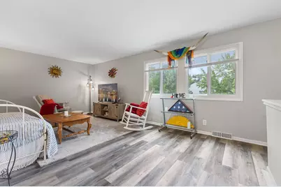 4812 Grenwich Way N, Oakdale, MN 55128 - Photo 4