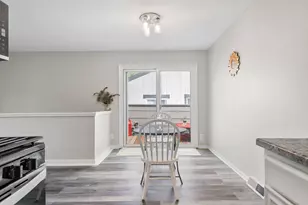 4812 Grenwich Way N, Oakdale, MN 55128 - Photo 10