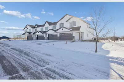 1106 45th Avenue NE, Saint Cloud, MN 56304 - Photo 2