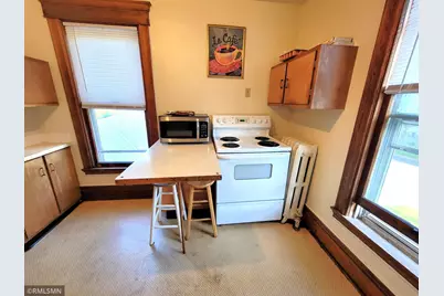 126 1/2 S 4th Street #203, River Falls Township, WI 54022 - Photo 6