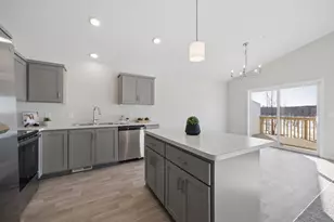 1102 45th Ave NE, Saint Cloud, MN 56304 - Photo 12