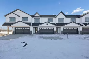 1102 45th Ave NE, Saint Cloud, MN 56304 - Photo 1