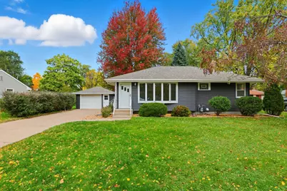 255 County Road C2 W, Roseville, MN 55113 - Photo 2
