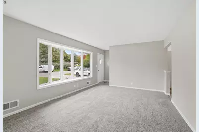 255 County Road C2 W, Roseville, MN 55113 - Photo 10