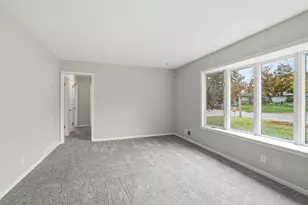 255 County Rd C2 W, Roseville, MN 55113 - Photo 8