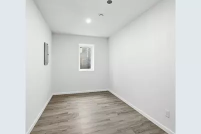 255 County Road C2 W, Roseville, MN 55113 - Photo 22