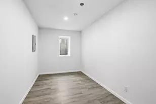 255 County Rd C2 W, Roseville, MN 55113 - Photo 22