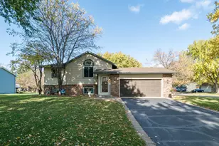 9559 173rd St W, Lakeville, MN 55044 - Photo 1