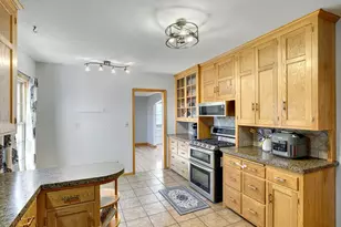 775 Wheelock Parkway E, Saint Paul, MN 55106 - Photo 10