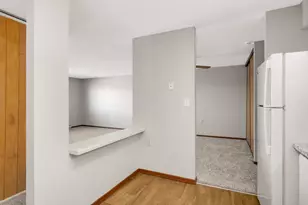 221 Grand Ave W, South Saint Paul, MN 55075 - Photo 8