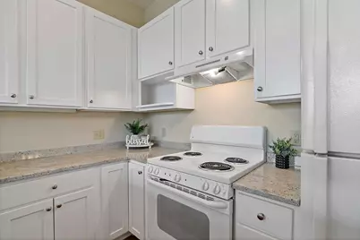 301 7th Street W #2204, Northfield, MN 55057 - Photo 8