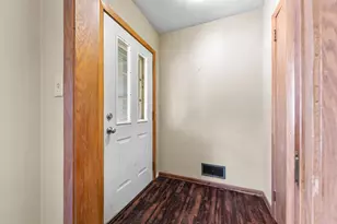 1043 Chase Ave, Gibbon, MN 55335 - Photo 4