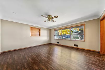 1043 Chase Avenue, Gibbon, MN 55335 - Photo 6