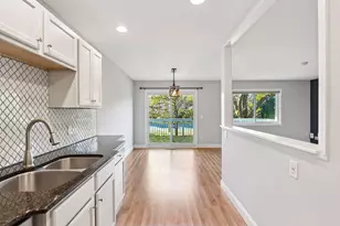 11339 Vessey Cir, Bloomington, MN 55437 - Photo 12