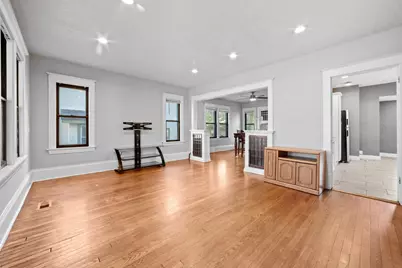 1048 Marshall Avenue, Saint Paul, MN 55104 - Photo 6