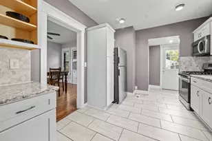 1048 Marshall Ave, Saint Paul, MN 55104 - Photo 18