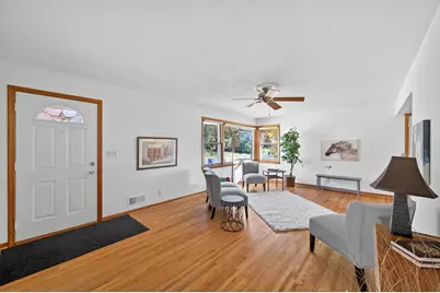 1377 Clarence Street, Saint Paul, MN 55106 - Photo 4