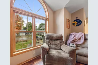 300 7th Street SW, Plainview, MN 55964 - Photo 16