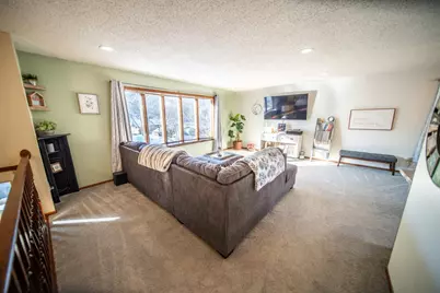 557 Northern Heights Drive NE, Rochester, MN 55906 - Photo 4