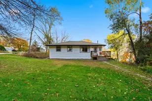 422 Mill St E, Cannon Falls, MN 55009 - Photo 4