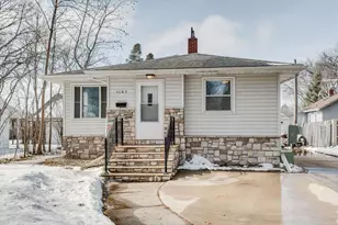 1105 11th St S, Moorhead, MN 56560 - Photo 2