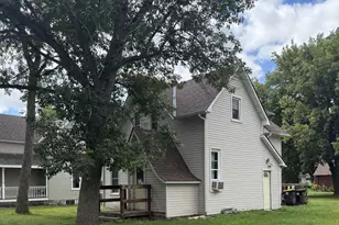 1450 4th Ave, Windom, MN 56101 - Photo 1