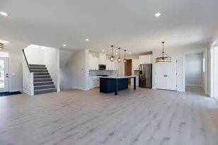 10226 Arrowwood Path, Woodbury, MN 55129 - Photo 14