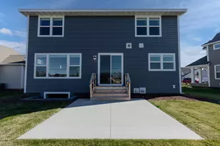 10226 Arrowwood Path, Woodbury, MN 55129 - Photo 8