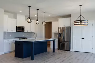 10226 Arrowwood Path, Woodbury, MN 55129 - Photo 16