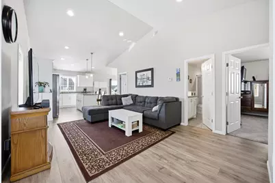 1566 S 68th Avenue S, Fargo, ND 58104 - Photo 6