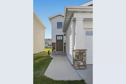 1566 S 68th Avenue S, Fargo, ND 58104 - Photo 2