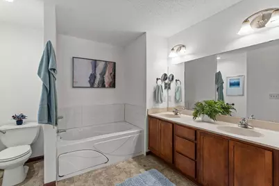 551 Stonewood Lane, Burnsville, MN 55306 - Photo 28