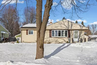 1040 3rd Street NW, New Brighton, MN 55112 - Photo 6