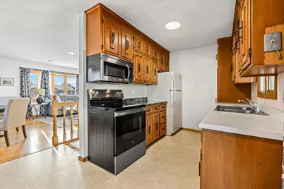 1040 3rd Street NW, New Brighton, MN 55112 - Photo 14