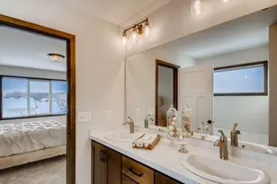 436 Mario Dr, Vadnais Heights, MN 55127 - Photo 18