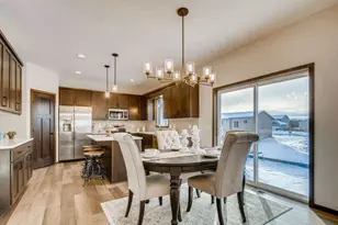 436 Mario Dr, Vadnais Heights, MN 55127 - Photo 6