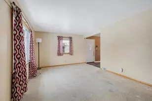2231 Maryland Ave E, Saint Paul, MN 55119 - Photo 8