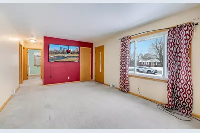 2231 Maryland Avenue E, Saint Paul, MN 55119 - Photo 4