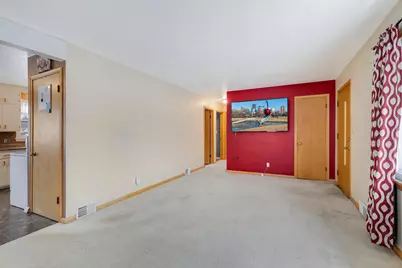 2231 Maryland Avenue E, Saint Paul, MN 55119 - Photo 6