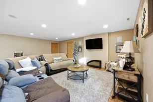 4704 Woodhaven St S, Fargo, ND 58104 - Photo 24