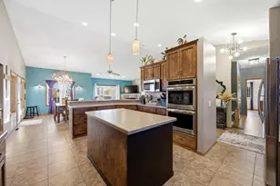 4704 Woodhaven St S, Fargo, ND 58104 - Photo 10