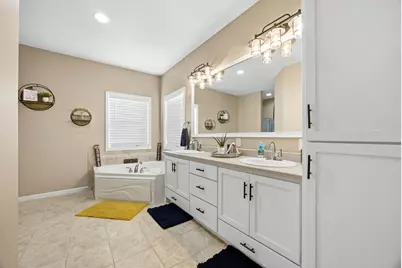 4704 Woodhaven Street S, Fargo, ND 58104 - Photo 18