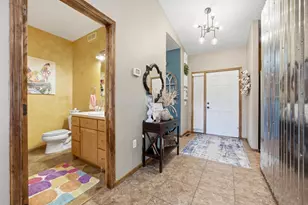 4704 Woodhaven St S, Fargo, ND 58104 - Photo 14