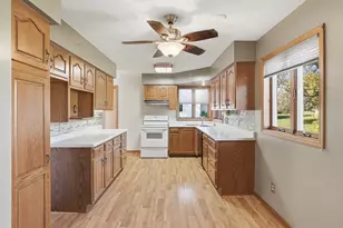 309 E Iowa St, Elmore, MN 56027 - Photo 10