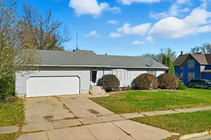 309 E Iowa St, Elmore, MN 56027 - Photo 2