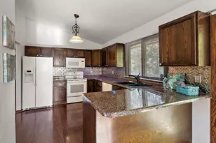 6816 Stratford Ct, Woodbury, MN 55125 - Photo 10