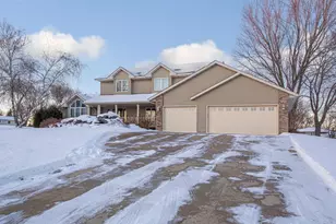 1802 Eagle Ct, Faribault, MN 55021 - Photo 2
