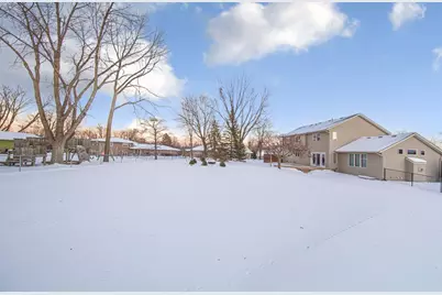 1802 Eagle Court, Faribault, MN 55021 - Photo 8