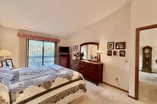 7062 W 113th St, Bloomington, MN 55438 - Photo 18