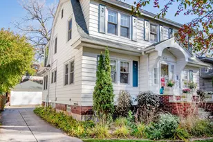 458 Otis Avenue, Saint Paul, MN 55104 - Photo 2